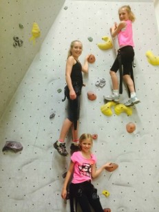 active_kids_climbing-imp