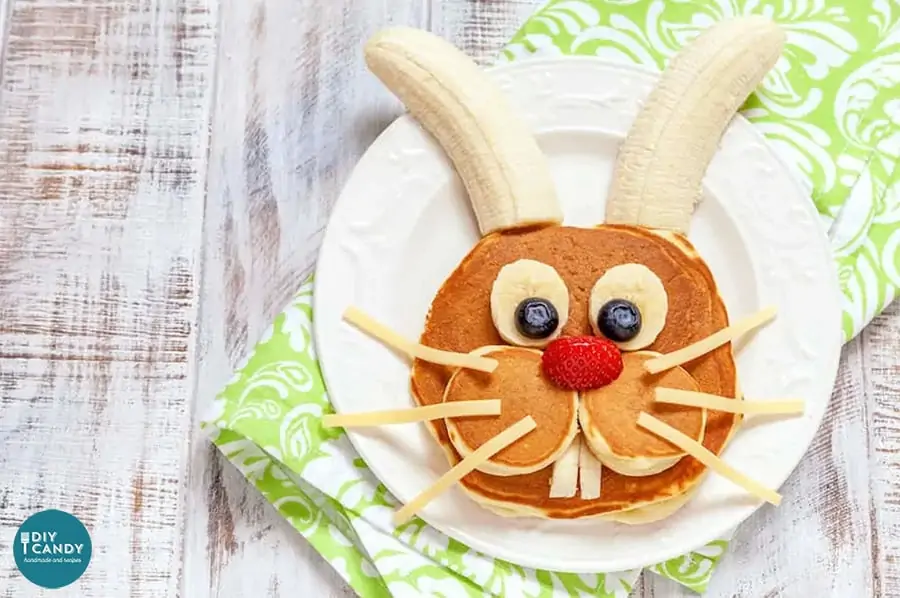 Easter Bunny Pancakes from diycandy.com