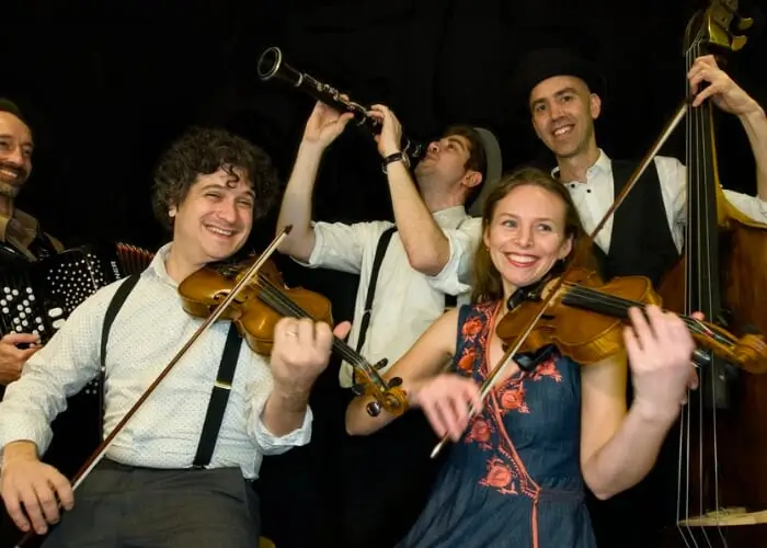 GD2Wx7DUTUic8RmI-pd4EQ.large